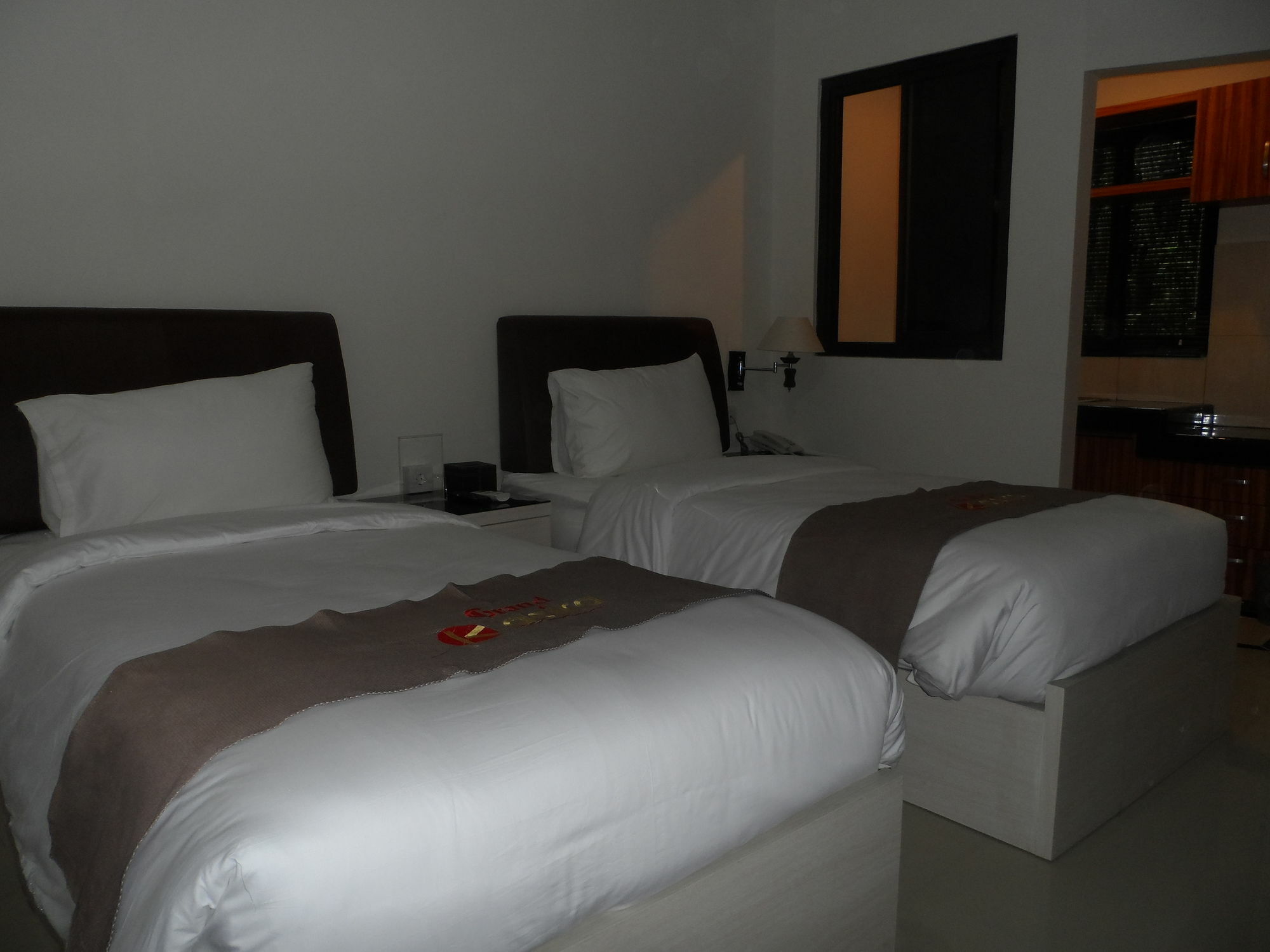 Hotel Grand Kasira Jakarta Exterior foto